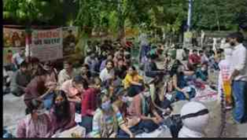 Rajasthan Administrative Services (RAS) aspirants protest at Rajasthan University (RU); demand postponement of June 17–18 exam